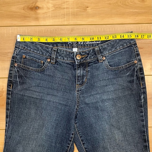 Apt. 9 Bootcut Women’s 5-Pocket Jeans Size 8 - Picture 8 of 12